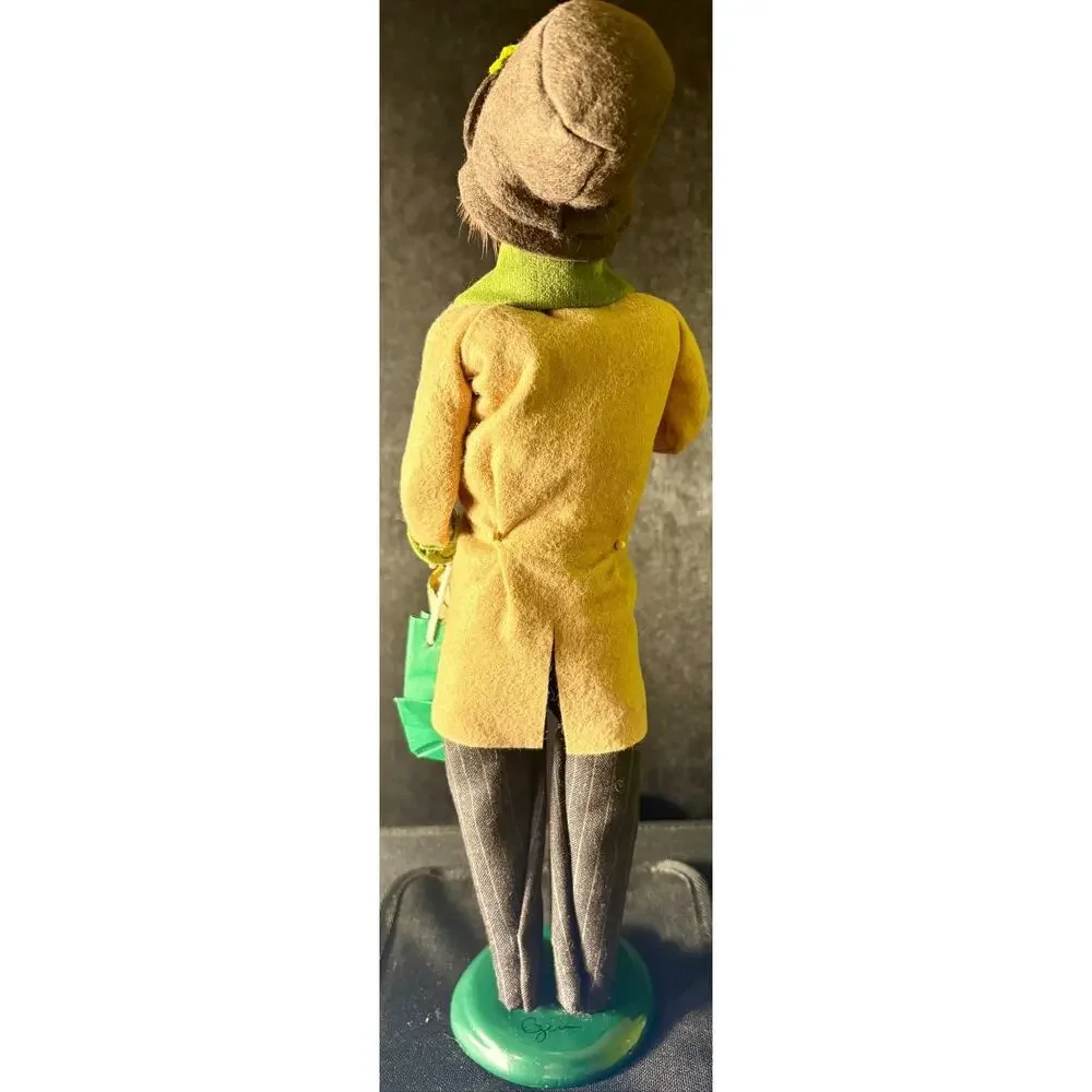 Byers Choice Talbots Man With Card and Gift - Signed - Dated 2003